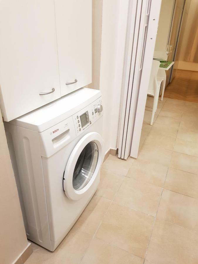 Cozy Studio With Parking Near City Center براغ المظهر الخارجي الصورة